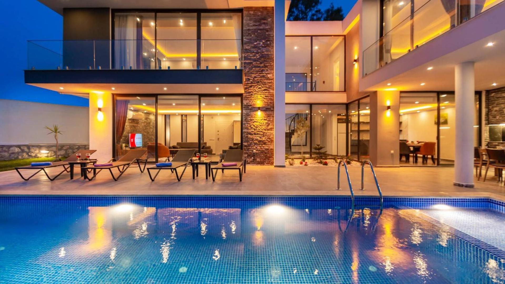 2 Bedroom Near - 5613 Villa Kalkan